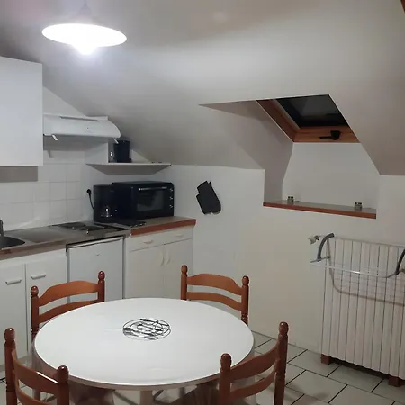 Type F1 à Appartement *
