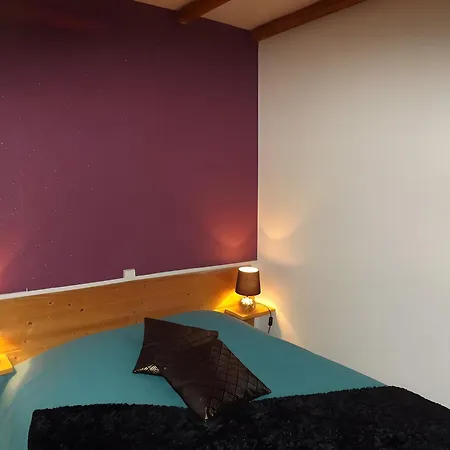 Appartement Type F1 à *