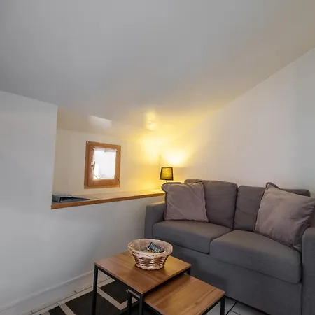 Appartement Type F1 A Rochesson